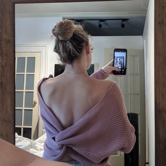 Windsor Sweaters - Twist Back Sweater